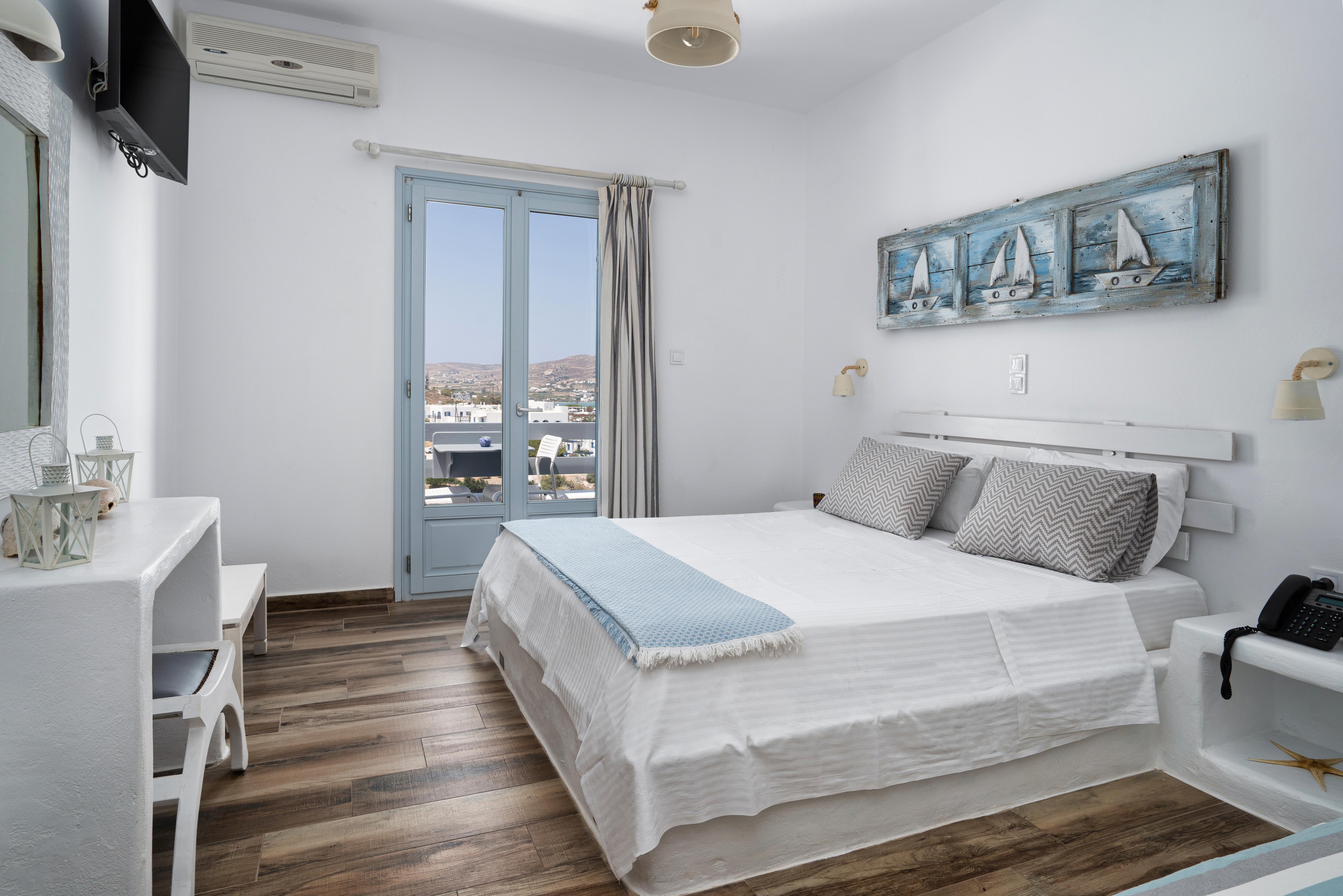 נאוסה Hotel Iris מראה חיצוני תמונה