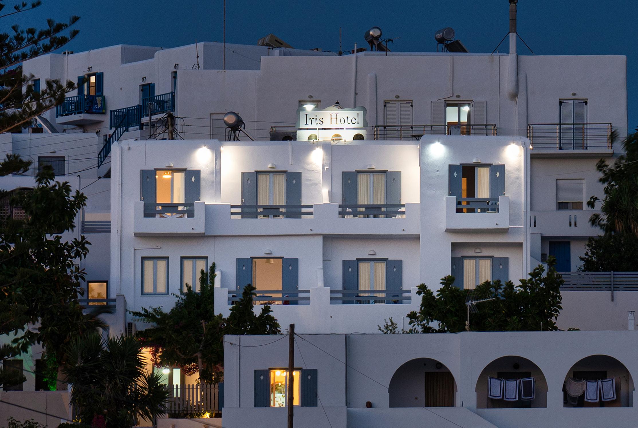 נאוסה Hotel Iris מראה חיצוני תמונה