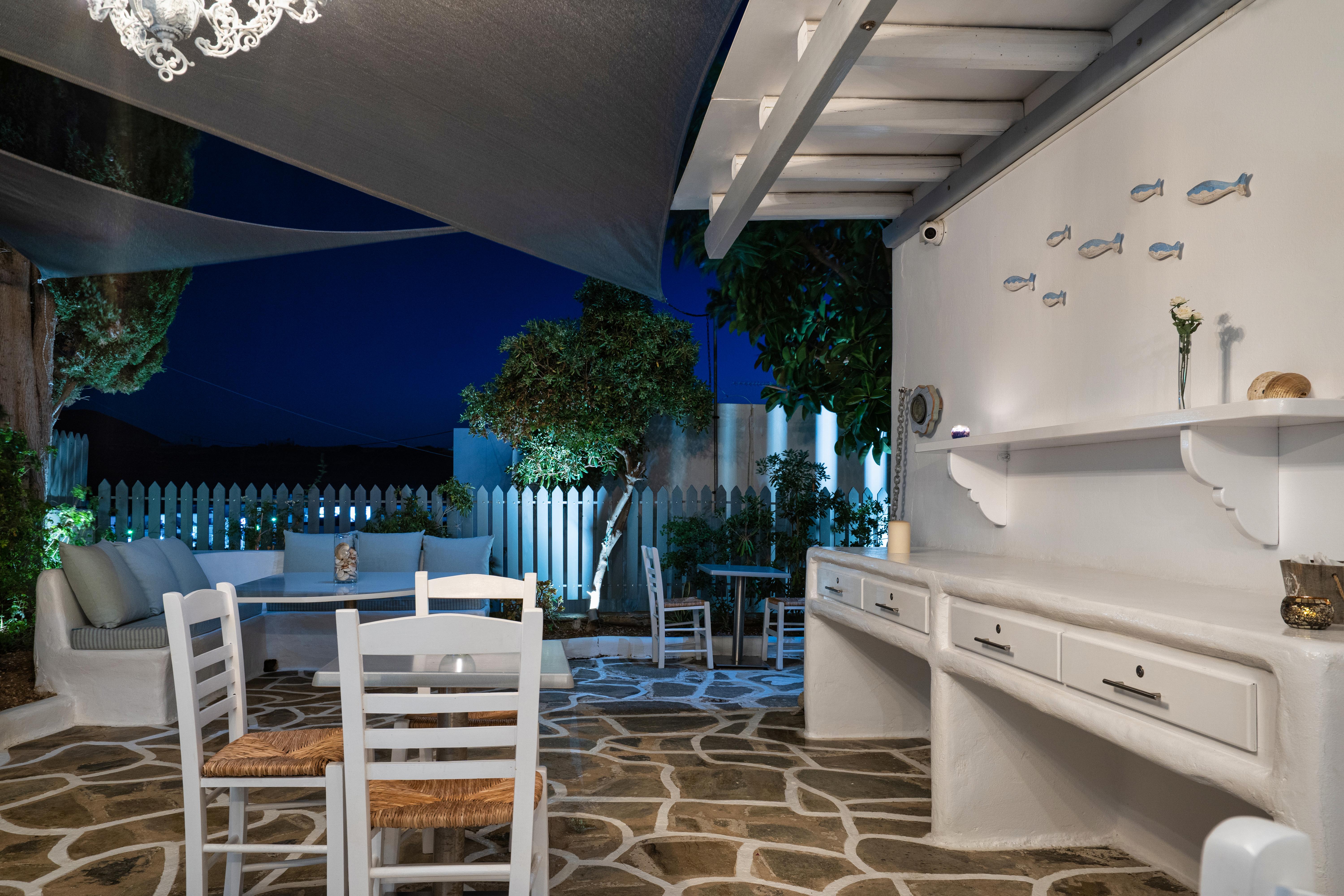 נאוסה Hotel Iris מראה חיצוני תמונה